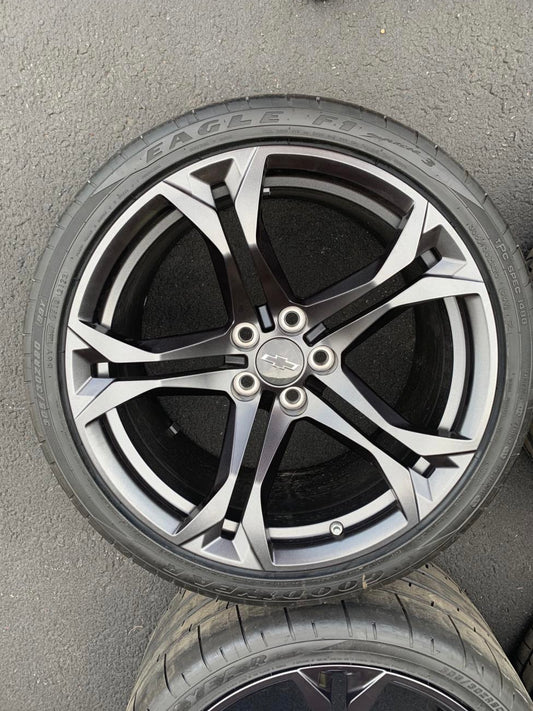 Genuine Chevrolet Camaro SS 1LE 20” Wheel & Tire Set