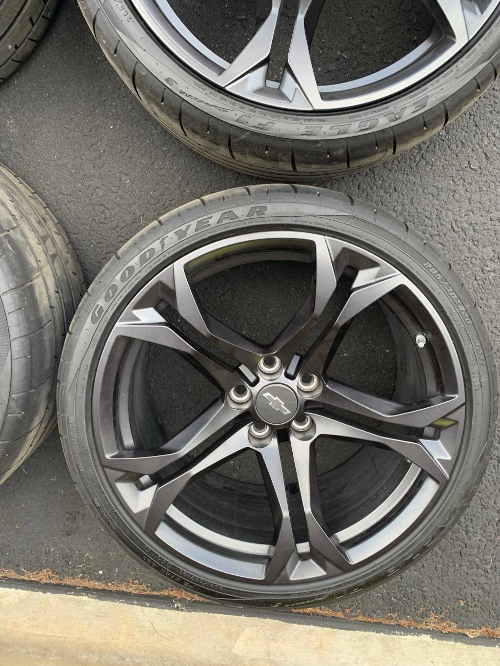Genuine Chevrolet Camaro SS 1LE 20” Wheel & Tire Set